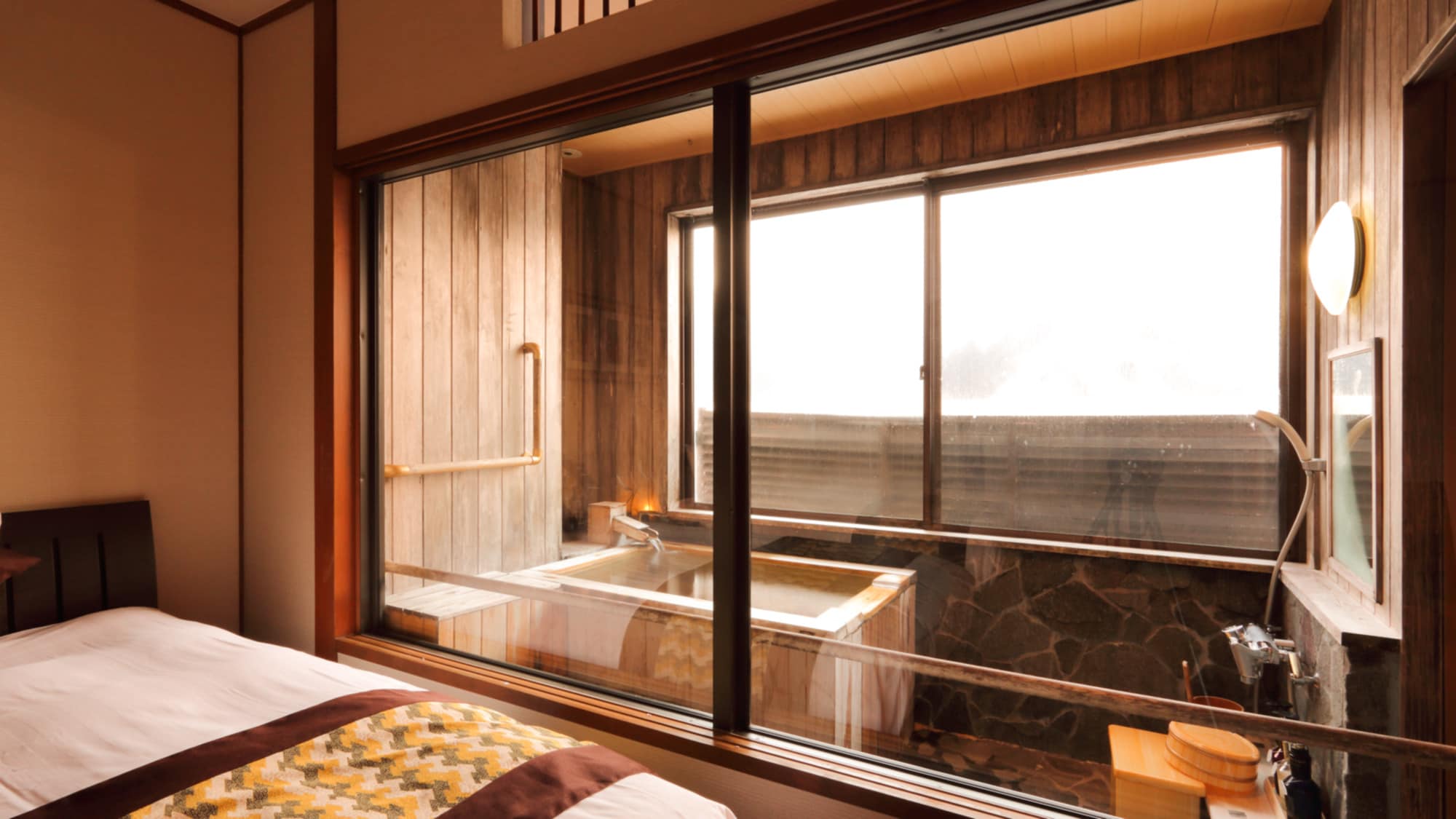 ・ [Guest room with free-flowing hot spring bath] Example