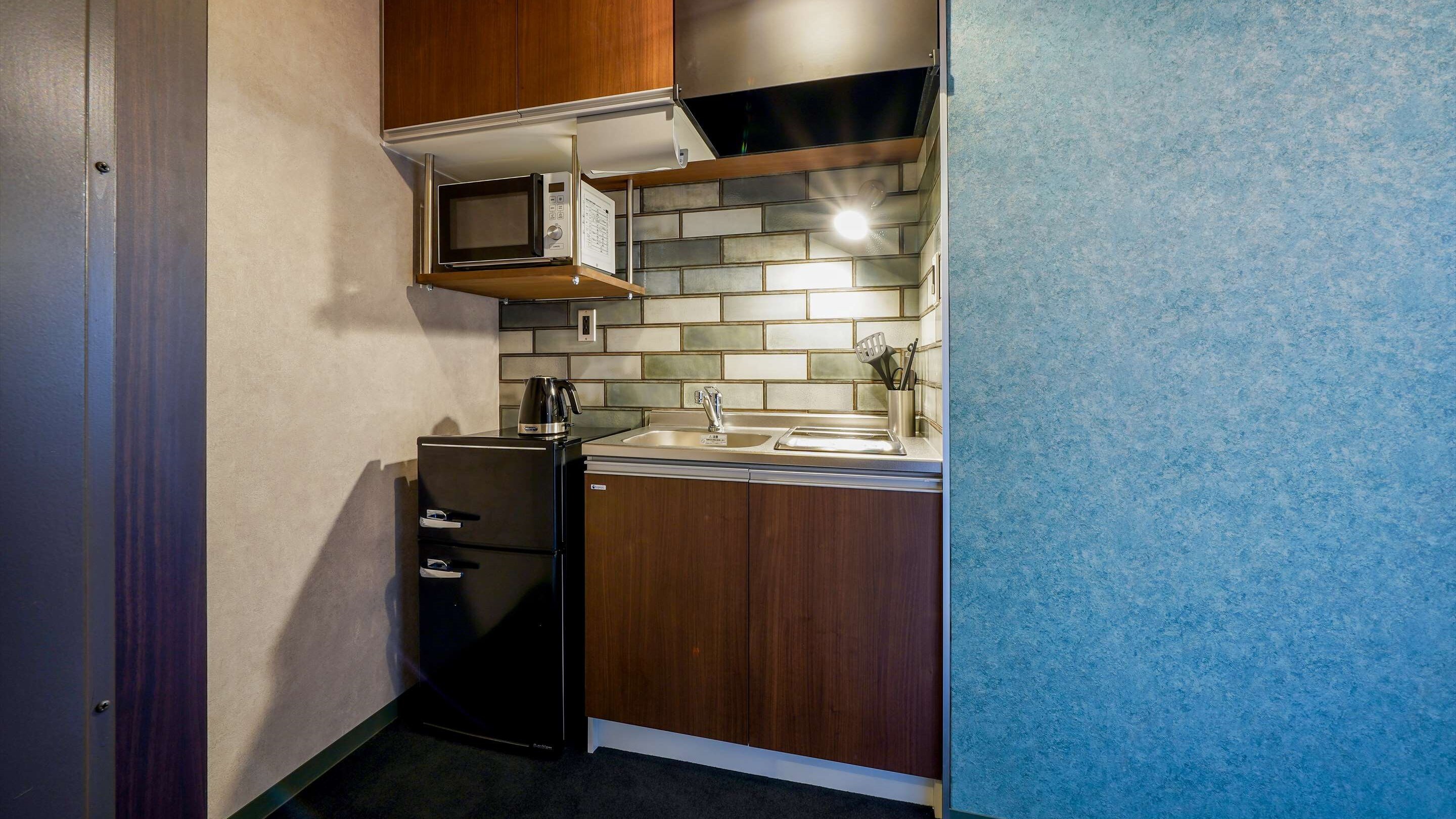 [1 bunk bed, 1 double bed]