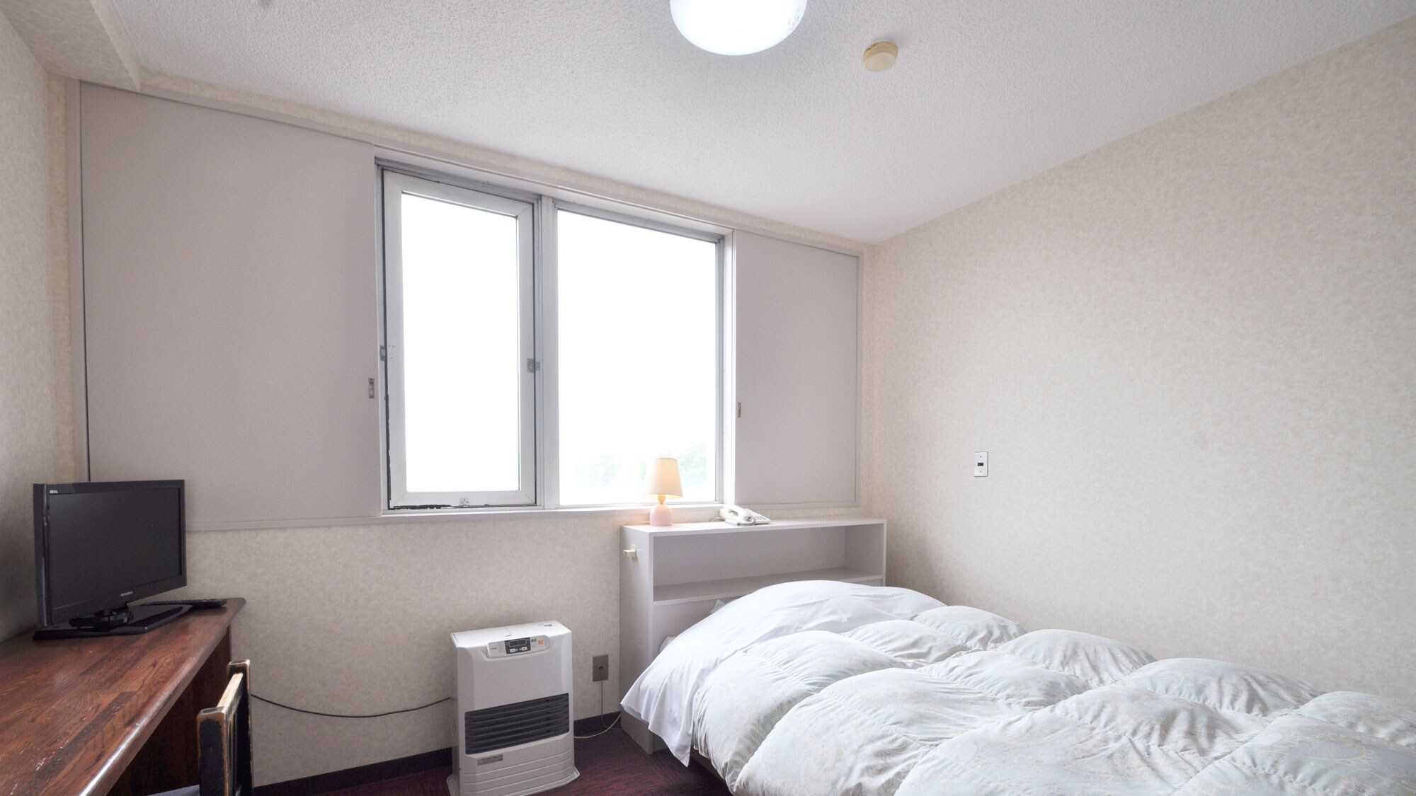 [Single room] Internet connection is available in all rooms (WiFi connection)