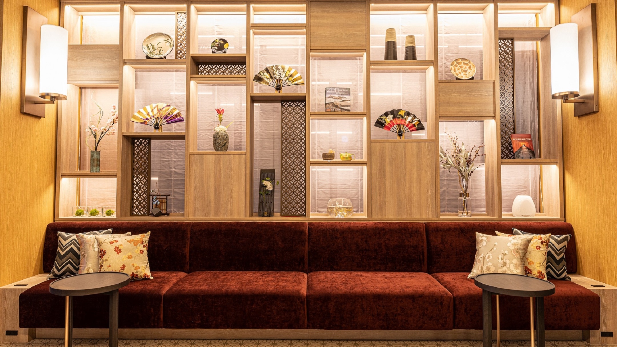 [ร้านเสริมสวยชั้น 2]