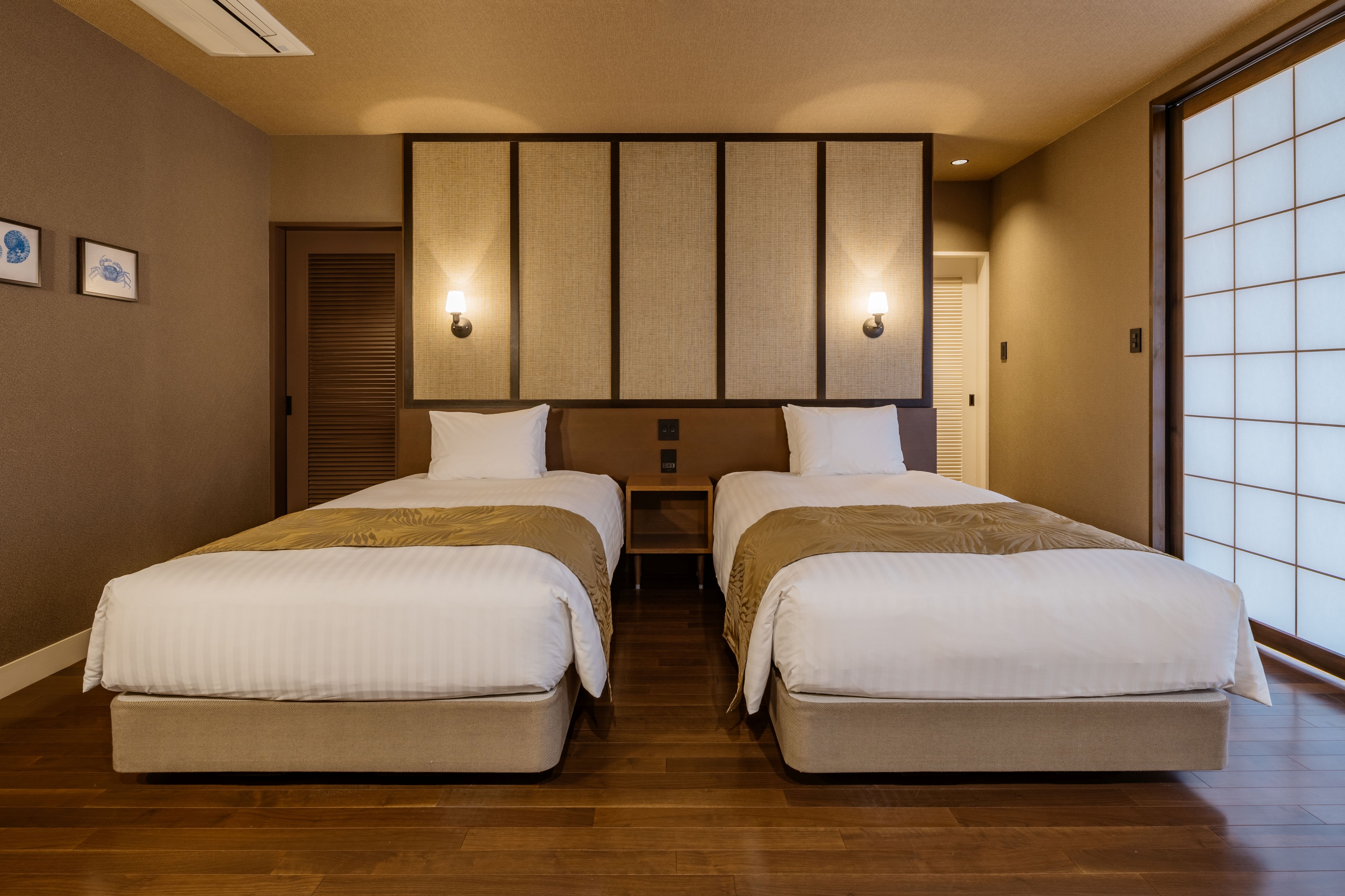 [Lampiran] Lampiran Suite Jepang-Barat S