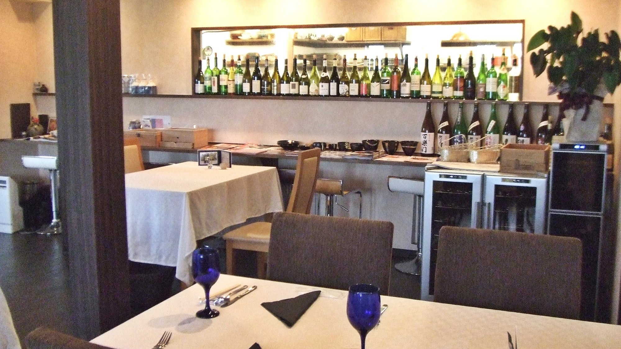 * [Restaurant] Enjoy your meal in a calm atmosphere with jazz.