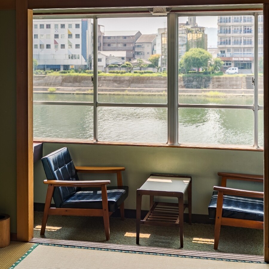 <Room> River side | Japanese-style room/view of Kagami River where Ryoma Sakamoto swam