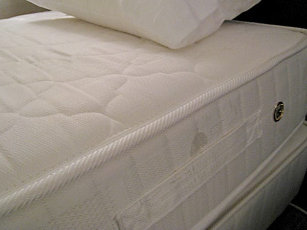 ◆ 所有房间都引进了Serta 床垫◆