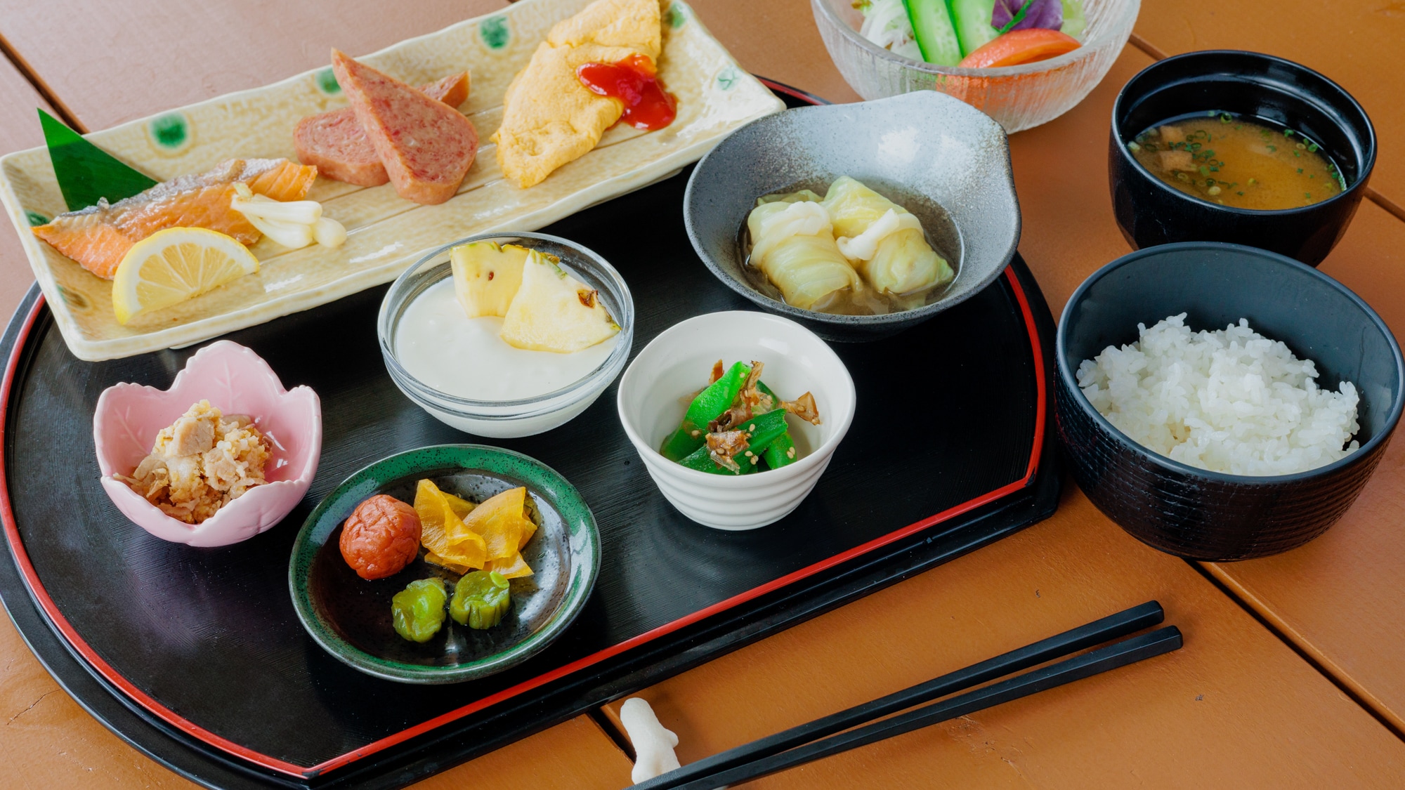 <Breakfast example> Breakfast will be served buffet style or Japanese set menu (please note that you cannot choose)