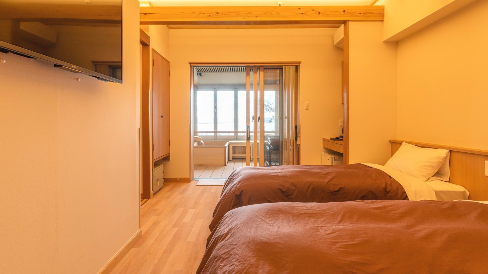 Satoyama Twin Room with Open-Air Bath (Economy) [5th floor, Lake side, Non-smoking] (Example)