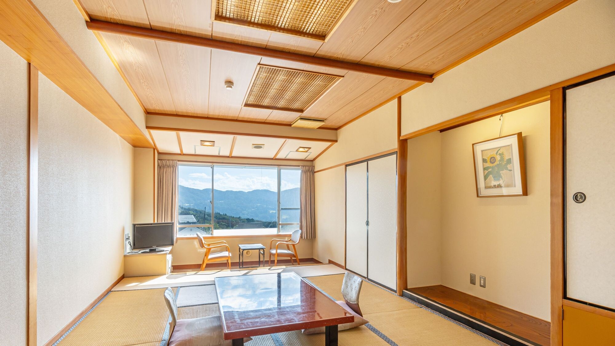 Japanese-style room 10-12 tatami mats