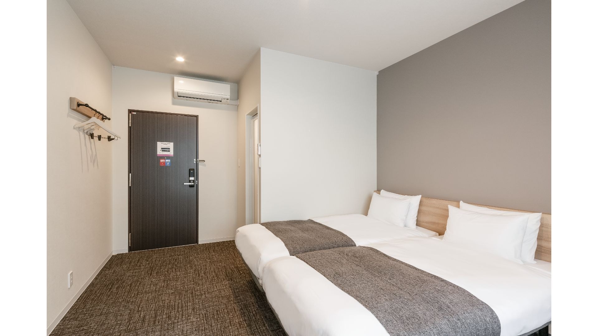 Hollywood Twin Room