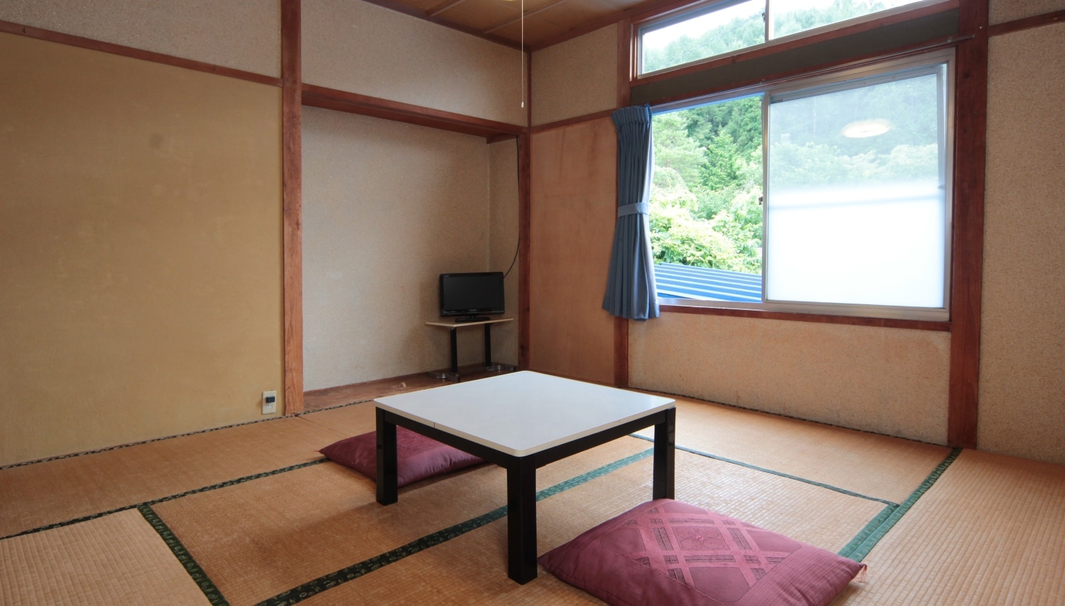 [Ruang bergaya Jepang 8 tatami]