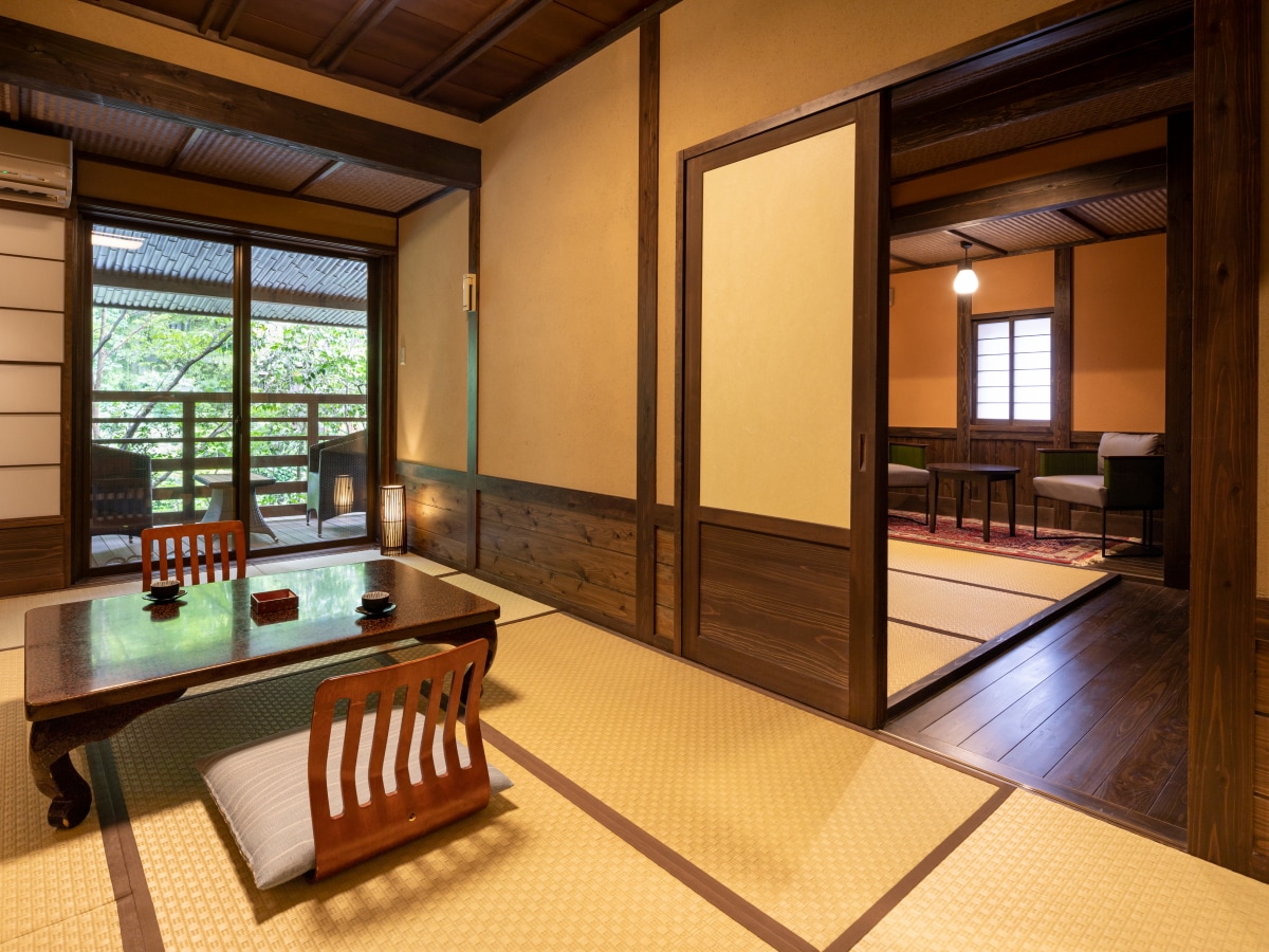 [Main Building] Rose _ Up to 4 adults can stay / Japanese-style room can be connected / can be partitioned / Bedding is futon / with terrace for guest rooms