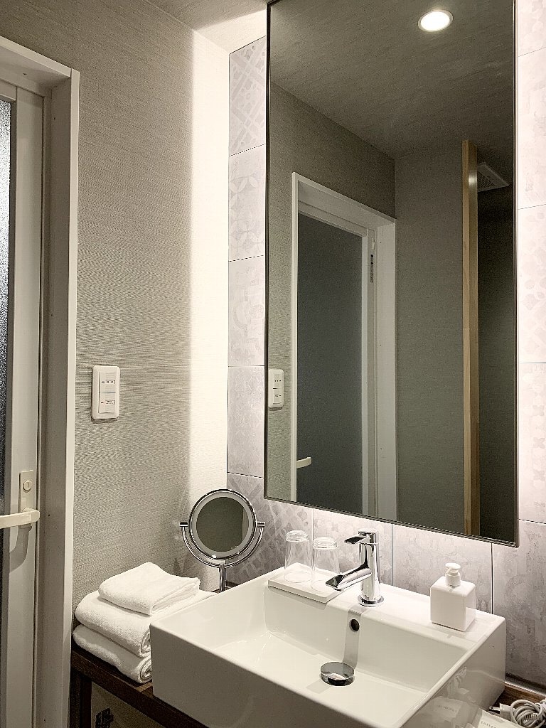 Washbasin