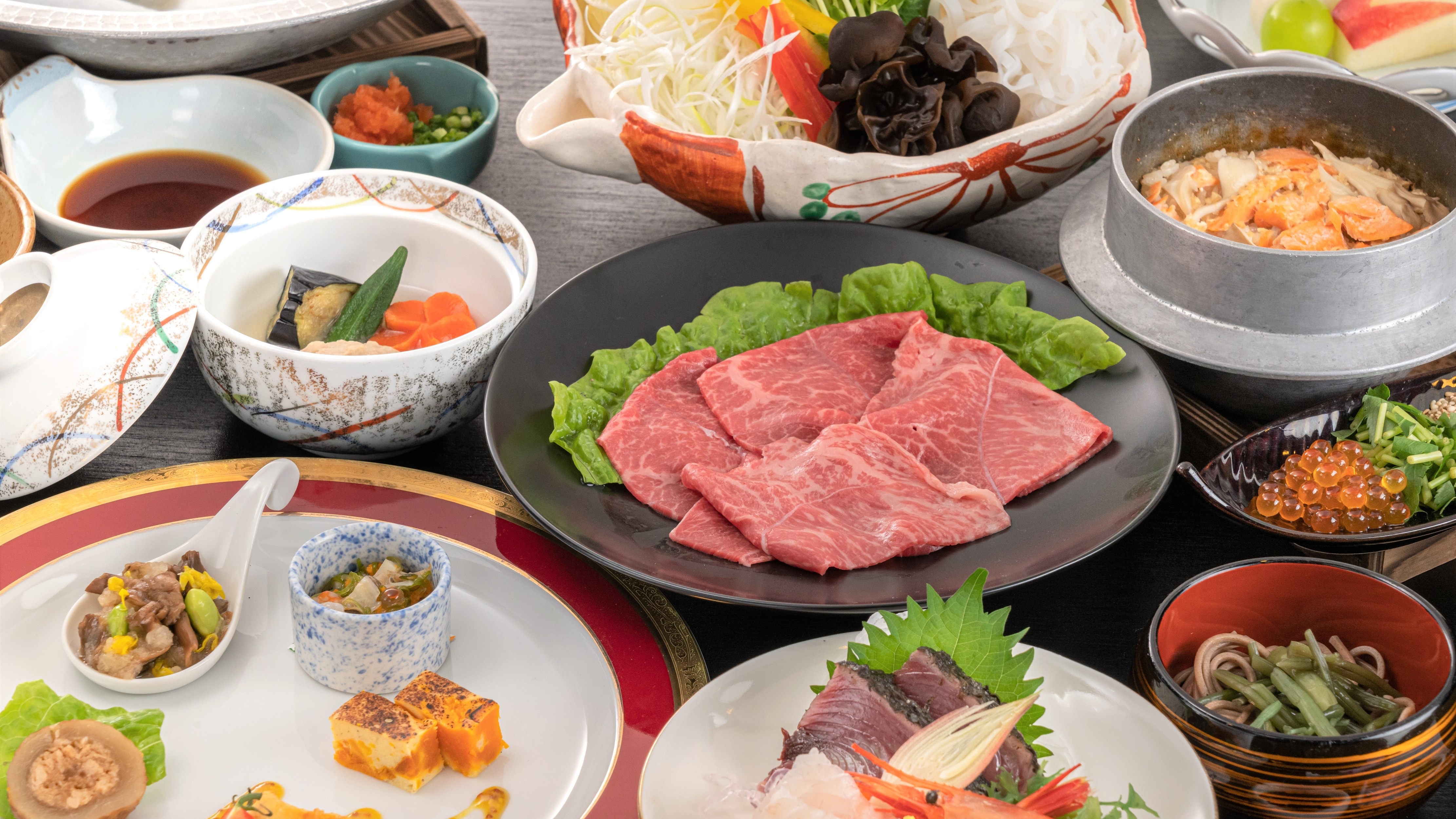[Standard] We will prepare lean Maesawa beef (peach etc.) for both shabu-shabu and grilled.
