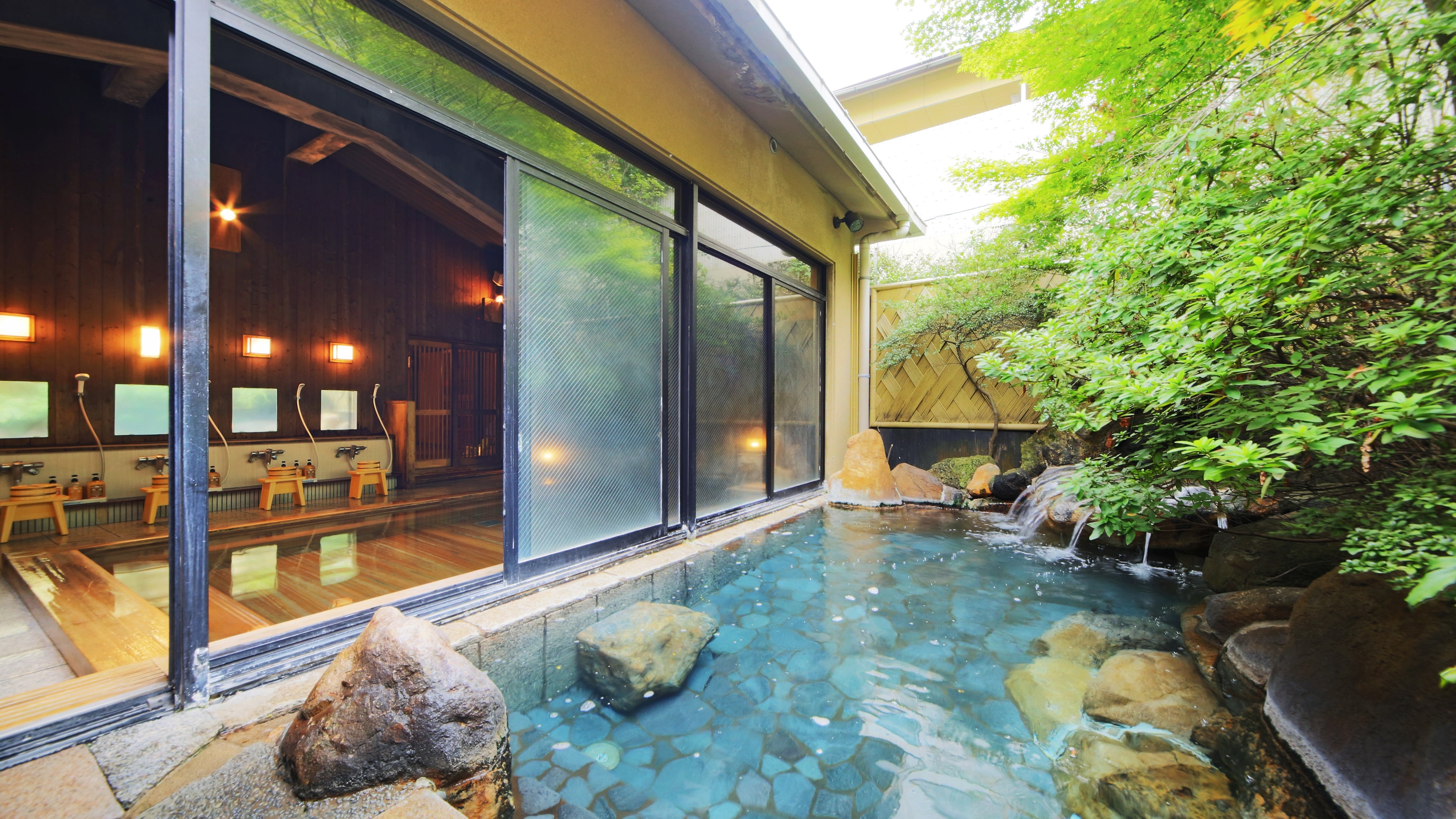 Women's open-air bath "Takekaze no Yu" (afternoon)