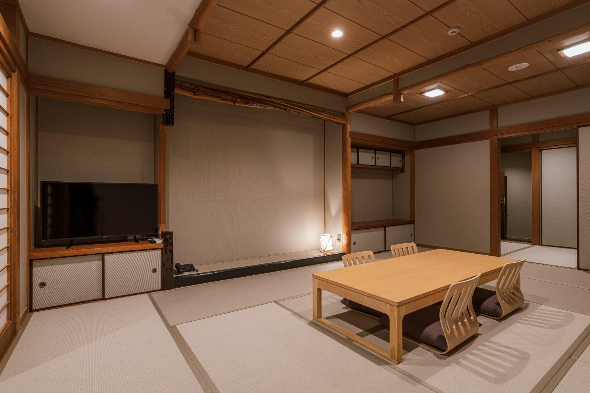 Japanese-style room