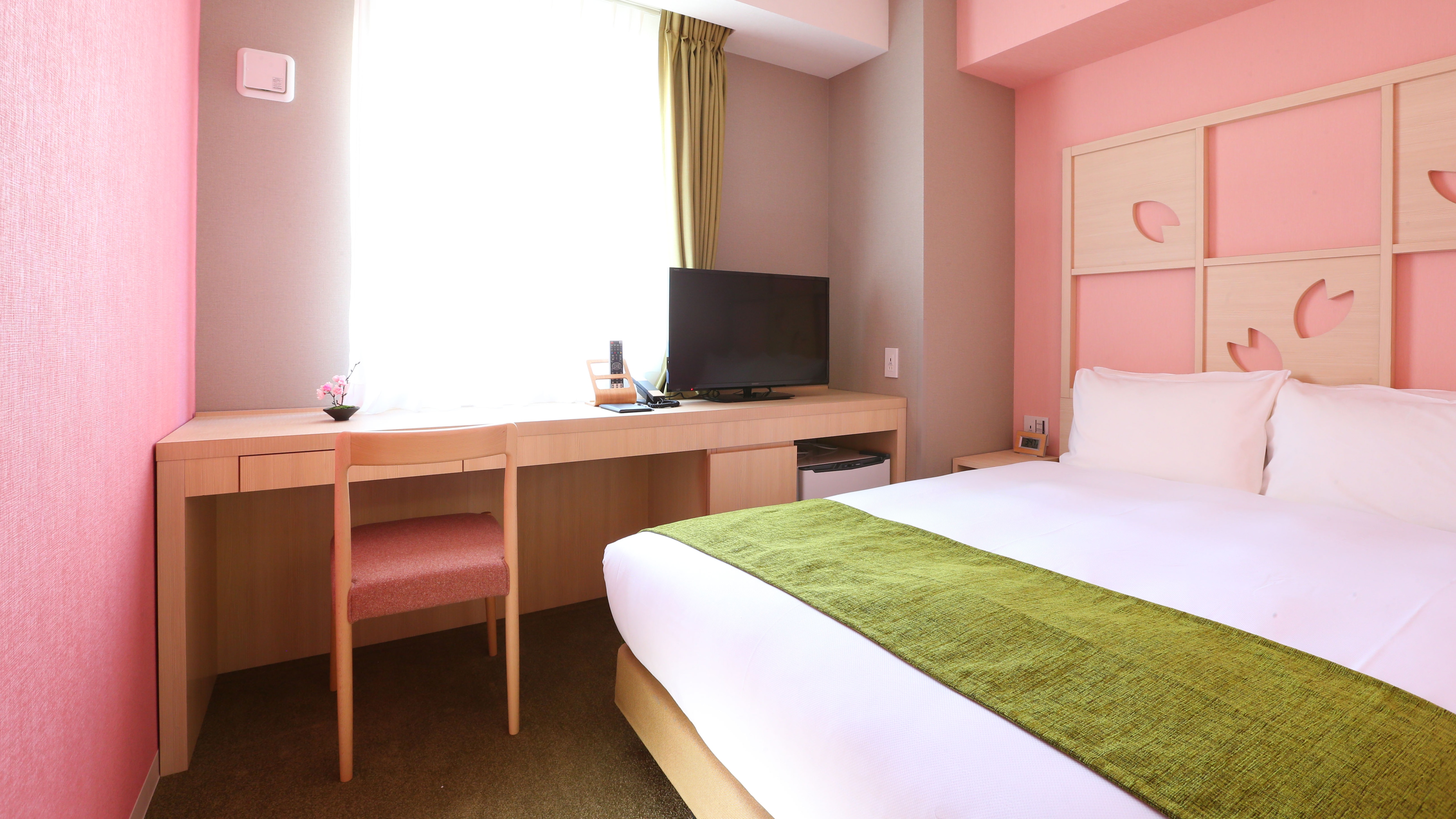 Ví dụ phòng khách Sakura (giường đôi) ở tầng 7