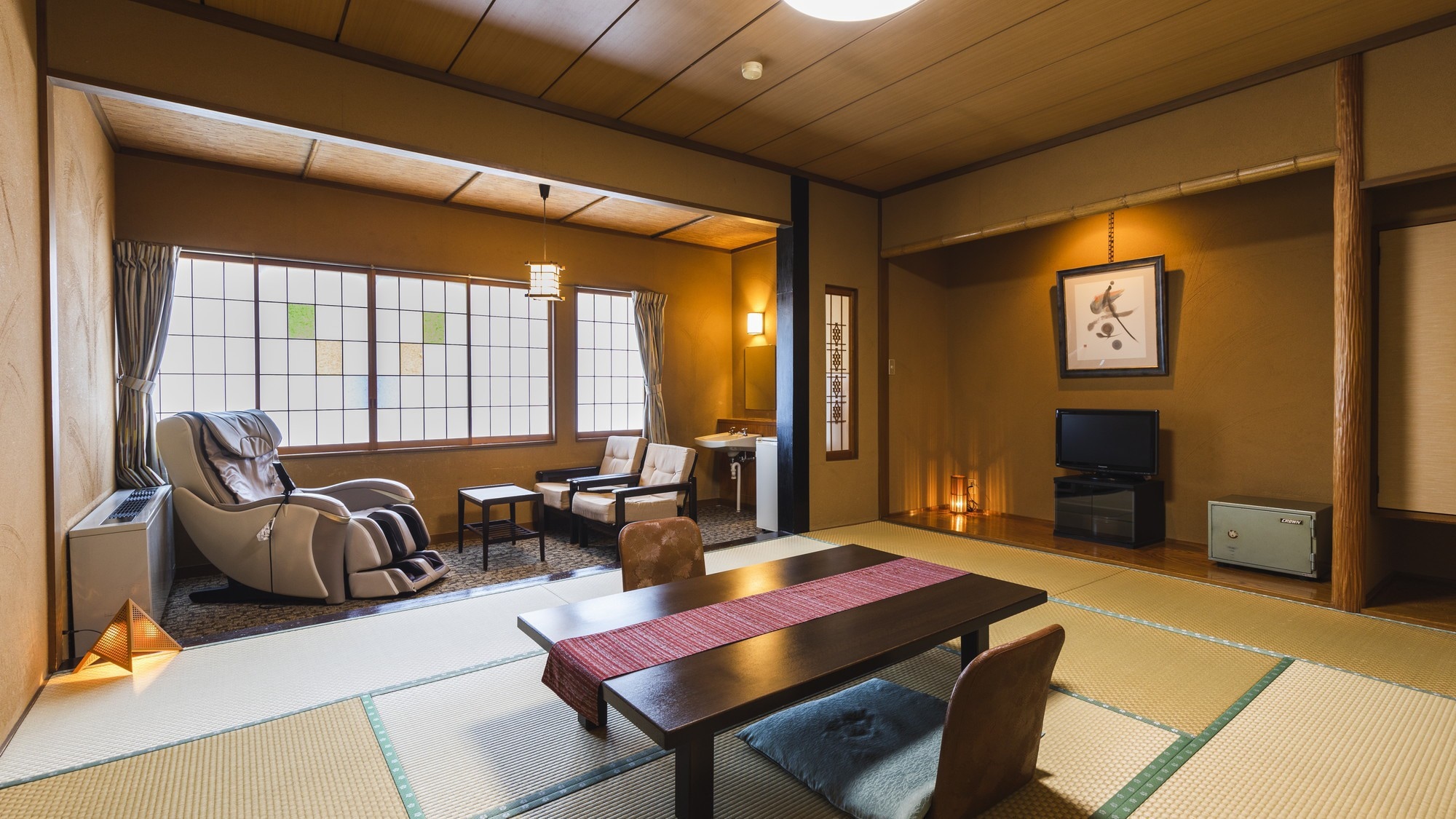 [Moderate] Japanese-style room with 8 tatami mats + massage machine