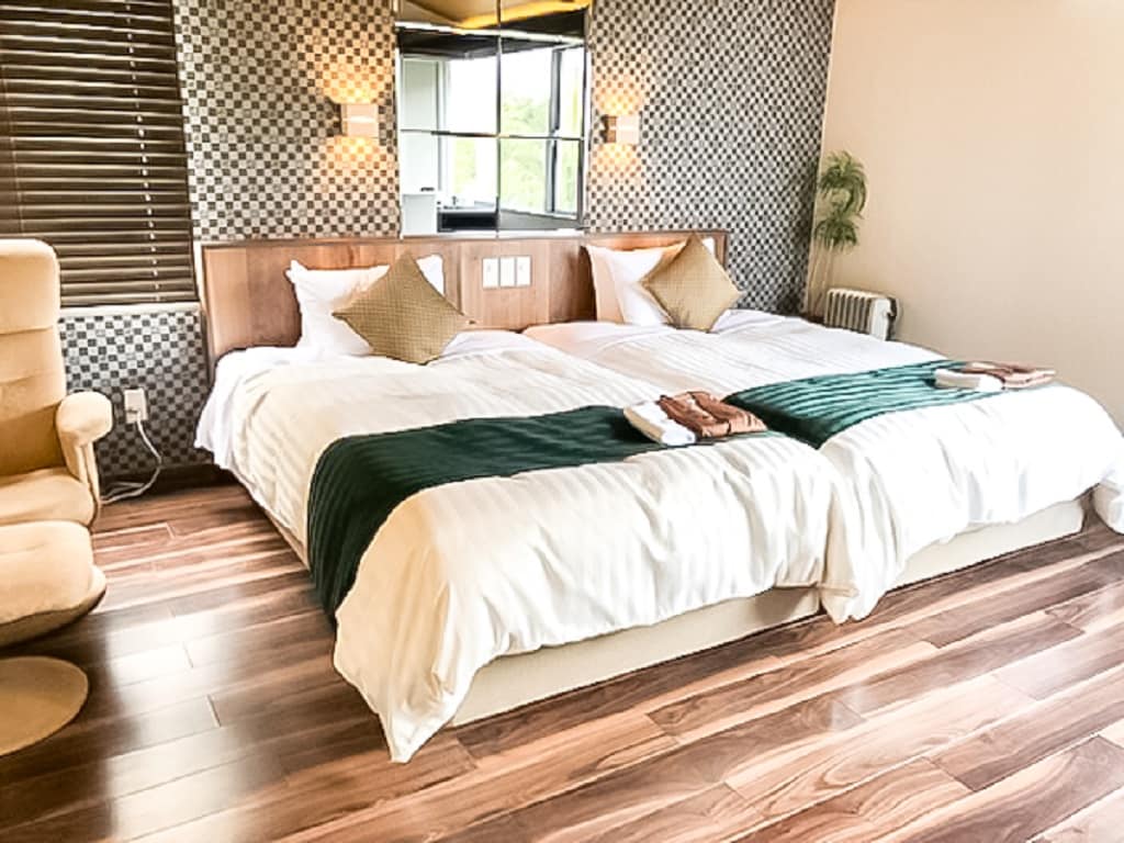 Kamar superior bergaya Barat modern