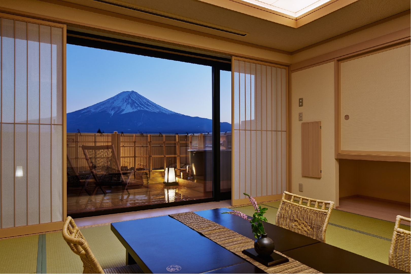 [溫泉◆帶露天浴池的客房]可以看到富士山的日式房間 12.5榻榻米