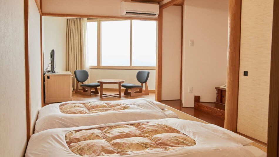 Japanese style room 8 tatami futon