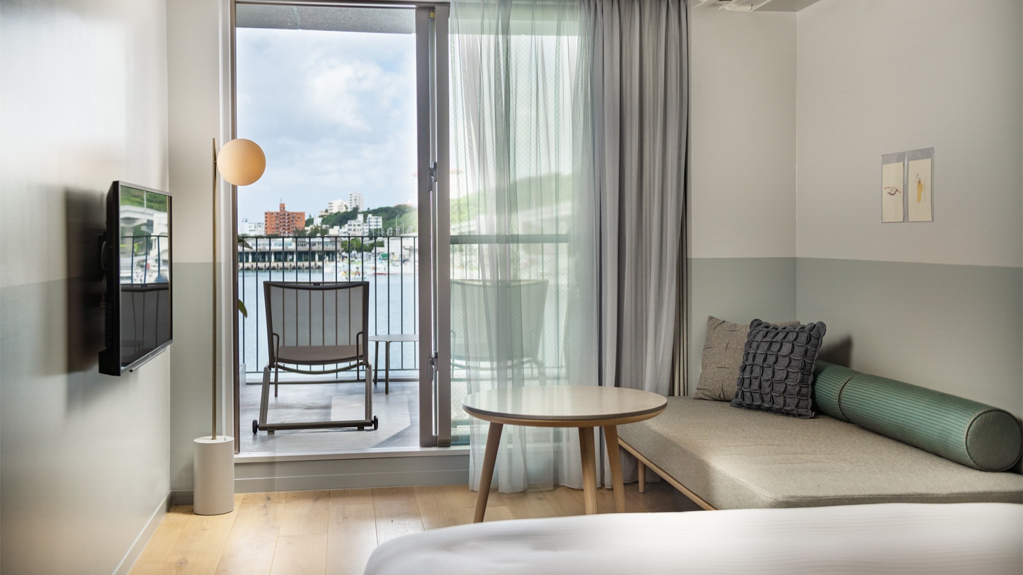 Harbor Terrace Twin Room