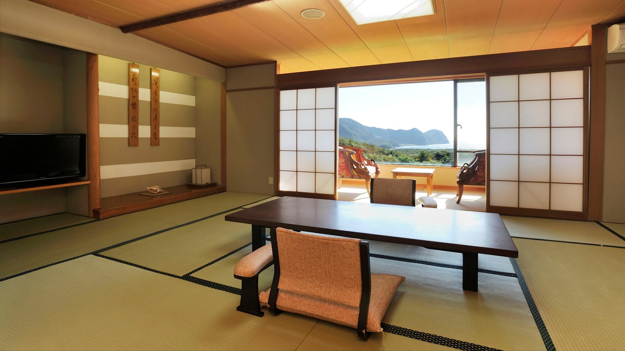 Annex "Tokoharu" 12 tatami + next room 3 tatami ①