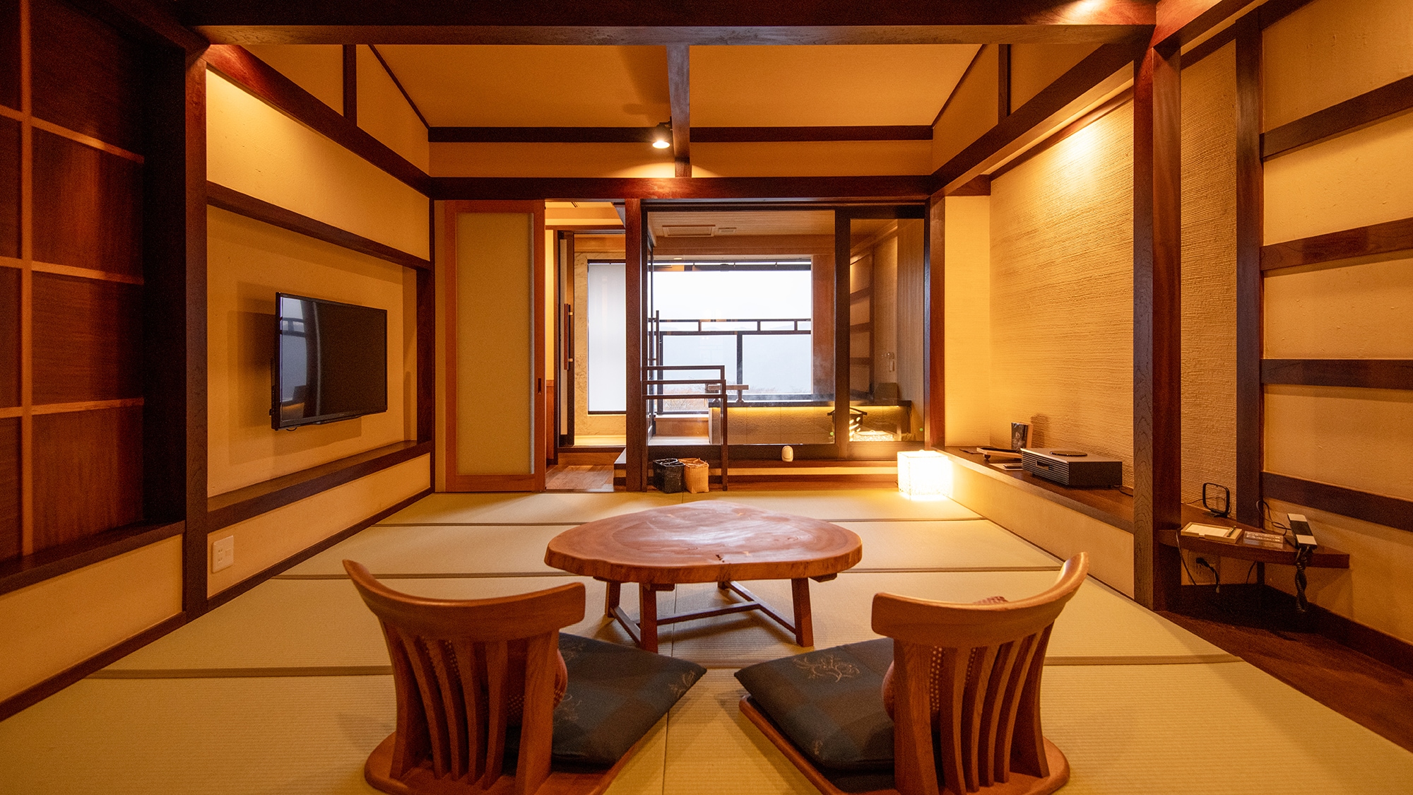 [With open-air bath] Japanese-style room (10 tatami mats) / 2nd floor
