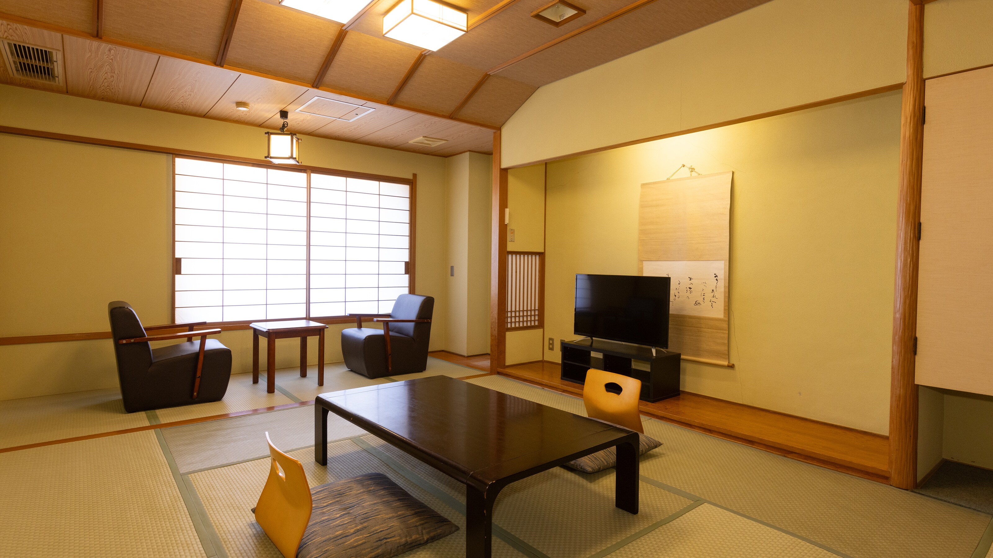 [Japanese-style room 10 tatami mats]