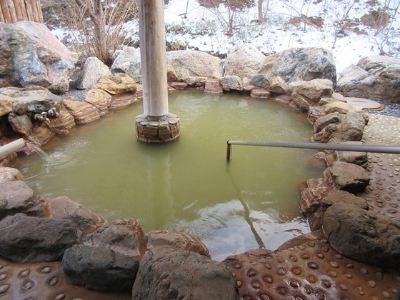 Open-air bath