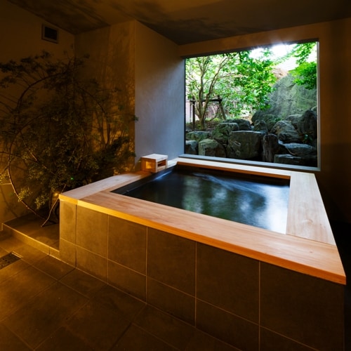 Designer room with open-air bath