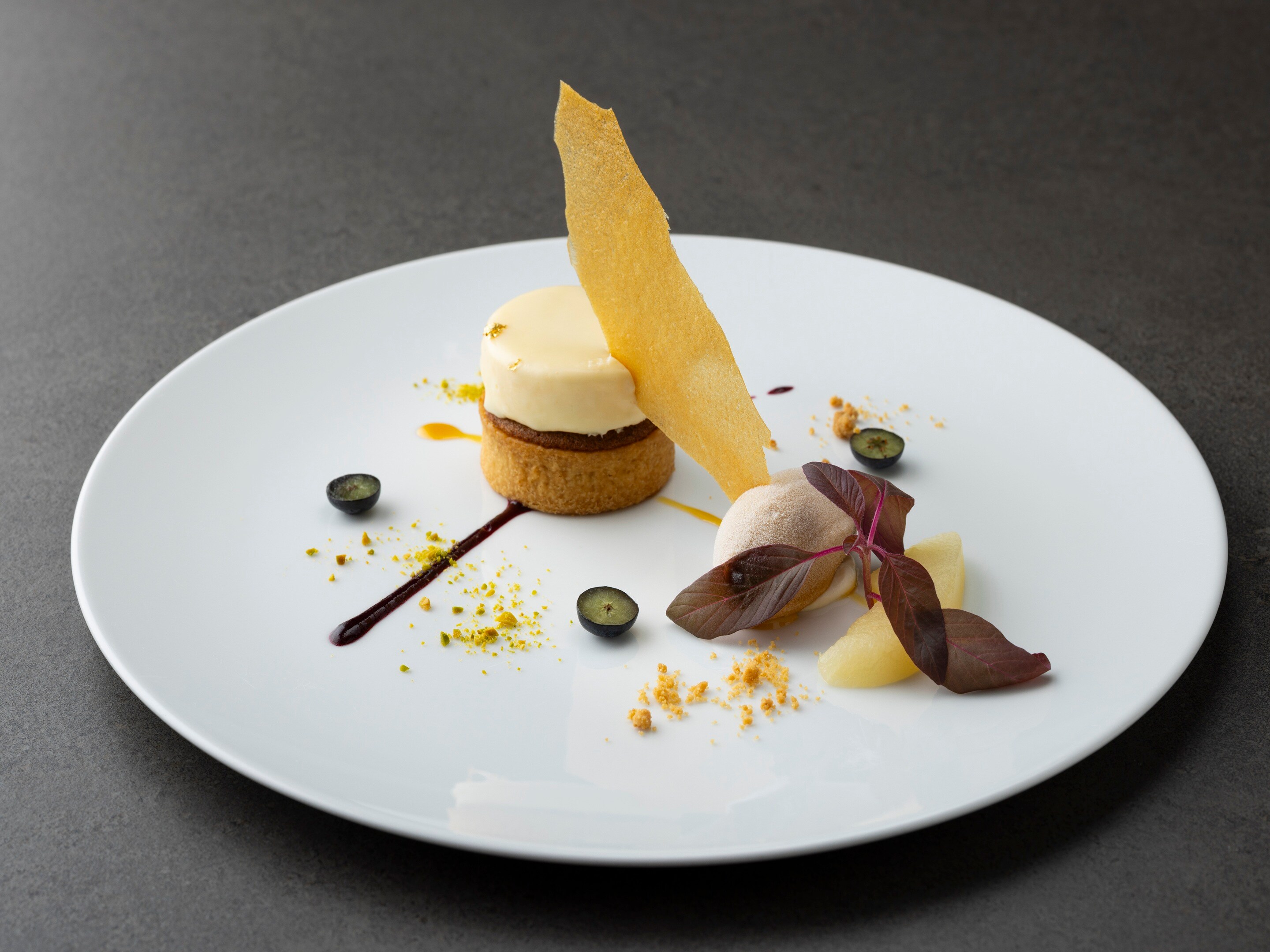 Ruang Makan Utama Kursus Makan Malam dan Hidangan Penutup Fujiya