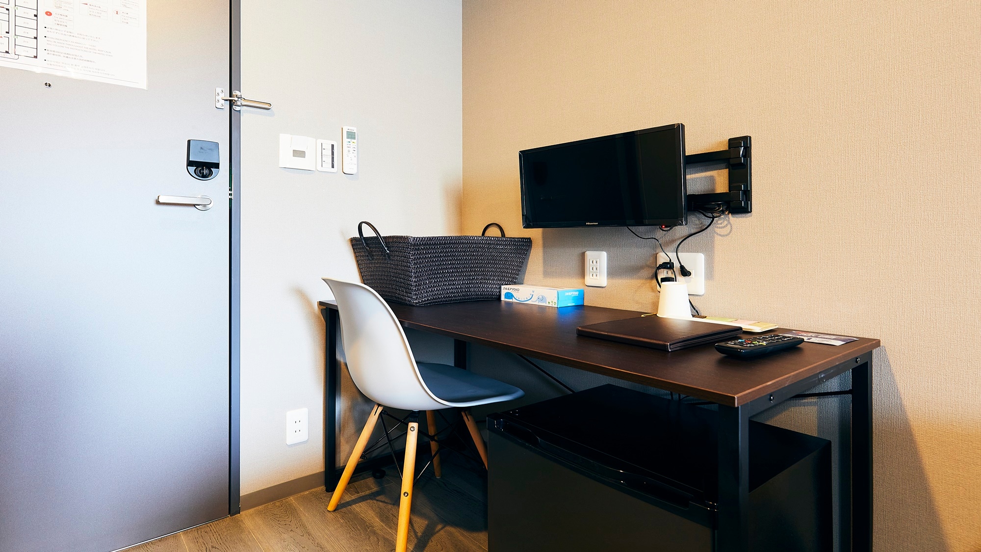 Room desk