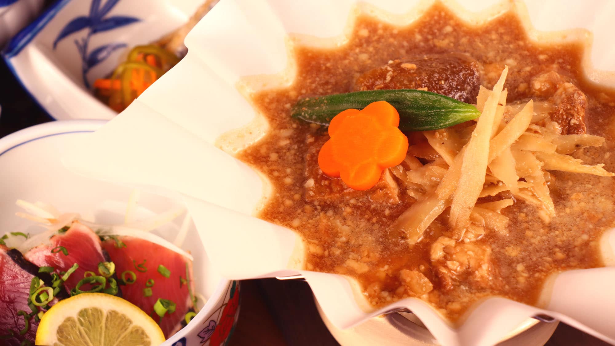 Đặc sản Kagoshima: suất ăn sụn heo mềm