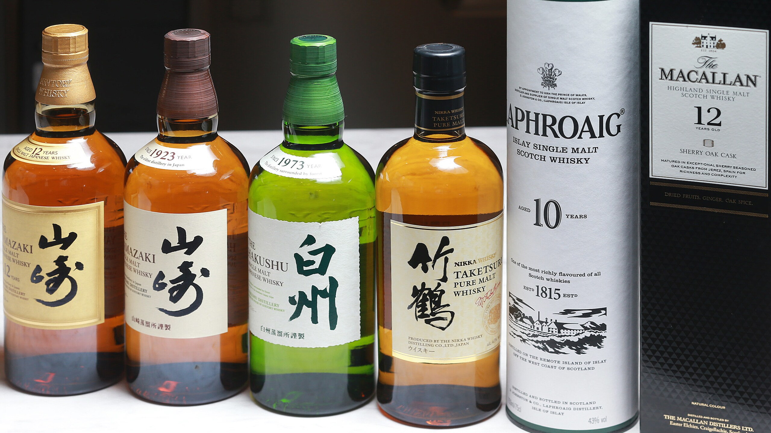 【晚餐時間】17:30～21:00 最後點餐時間（22:00結束） ※週日休息