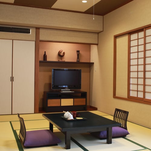 * Contoh kamar / kamar bergaya Jepang di paviliun tempat Anda dapat tinggal dengan hewan peliharaan Anda terbatas pada 4 kamar