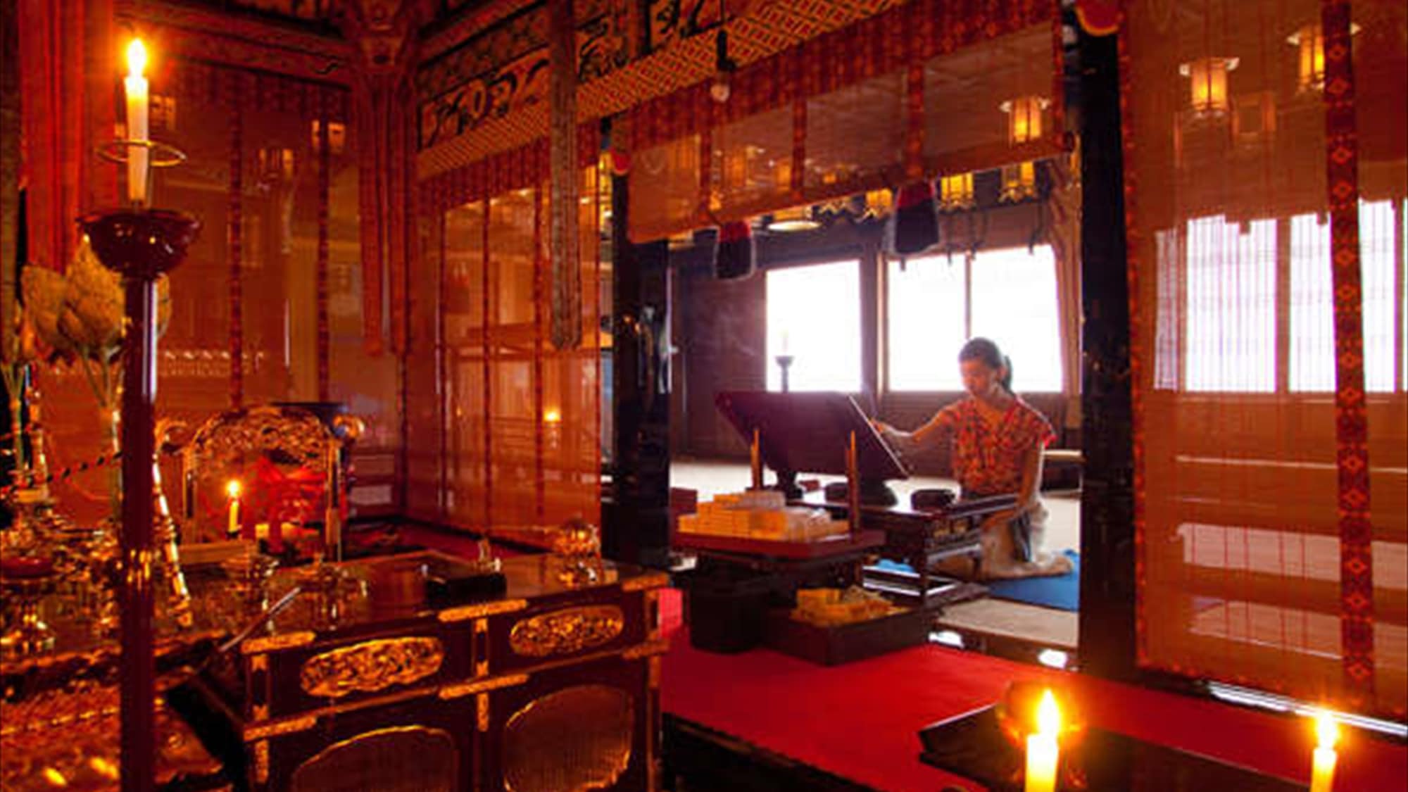 The service is held in the main hall of our temple every morning at 6:30.
