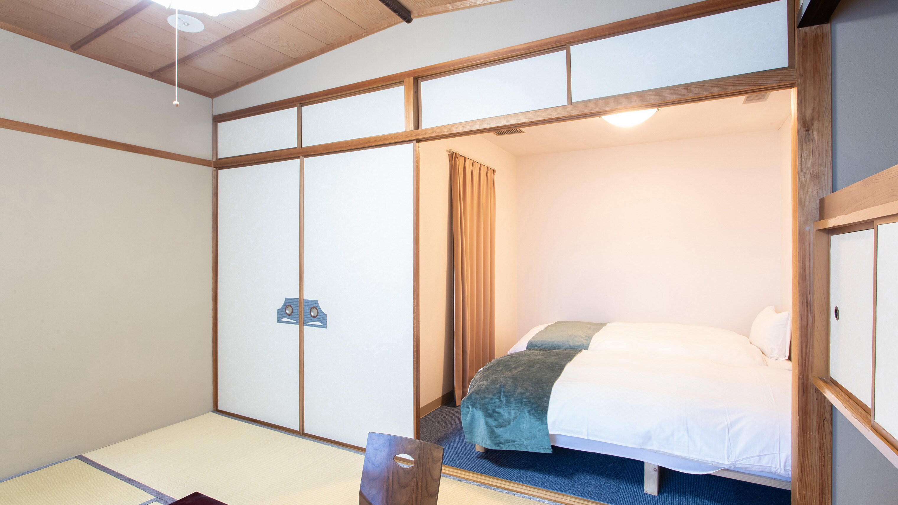 [Non-smoking] Japanese-Western room for 1-4 people