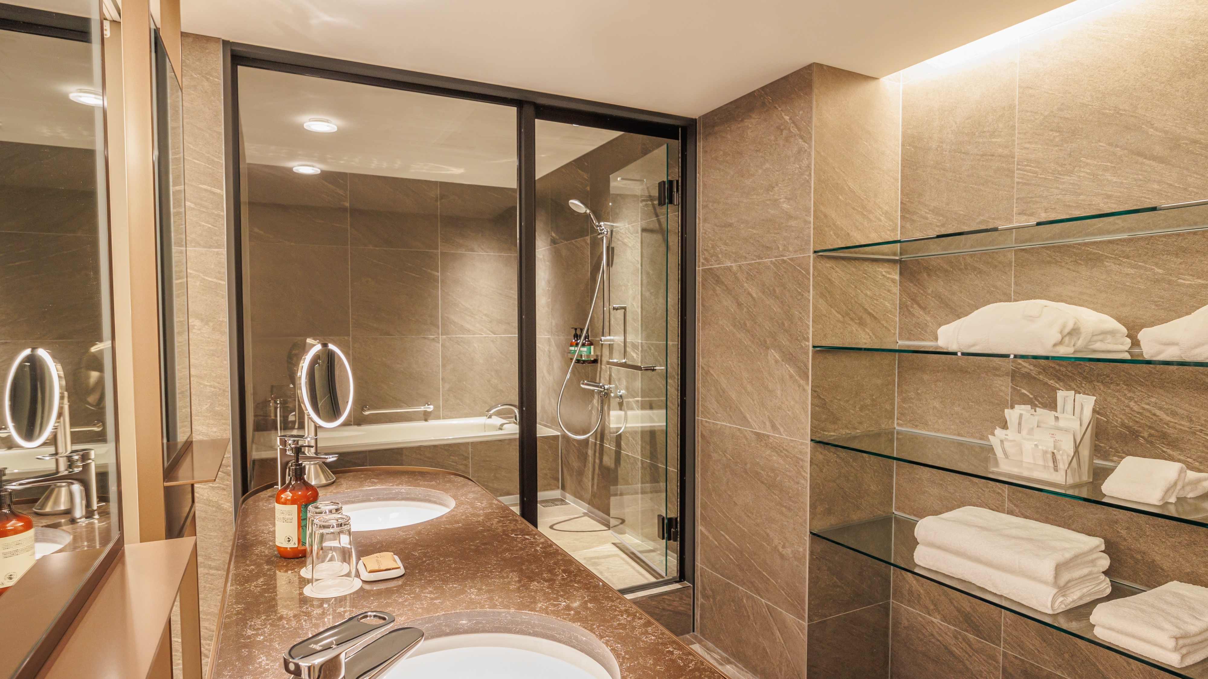 Junior Suite Royal (Phòng tắm)