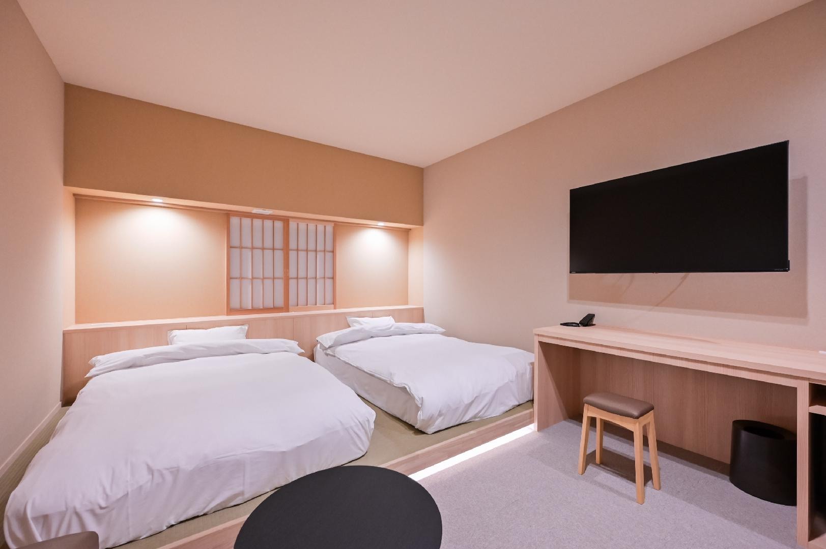 Standard Japanese-Western style room