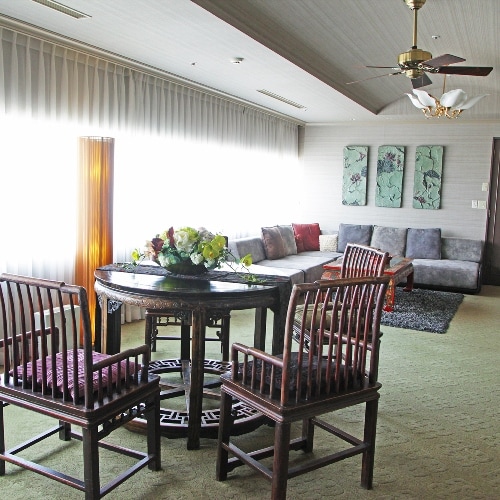 Royal Suite 2