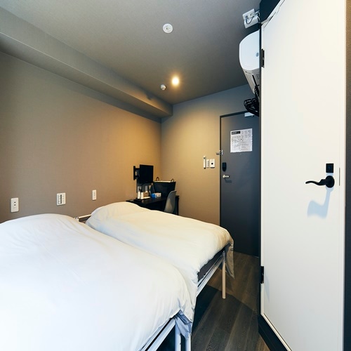 Twin Bed Room