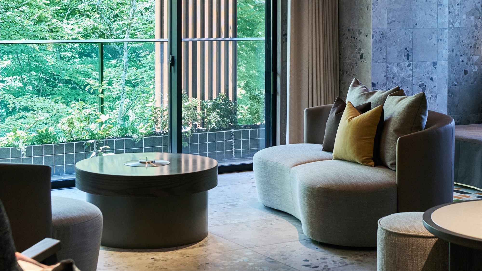 Premier Corner Suite