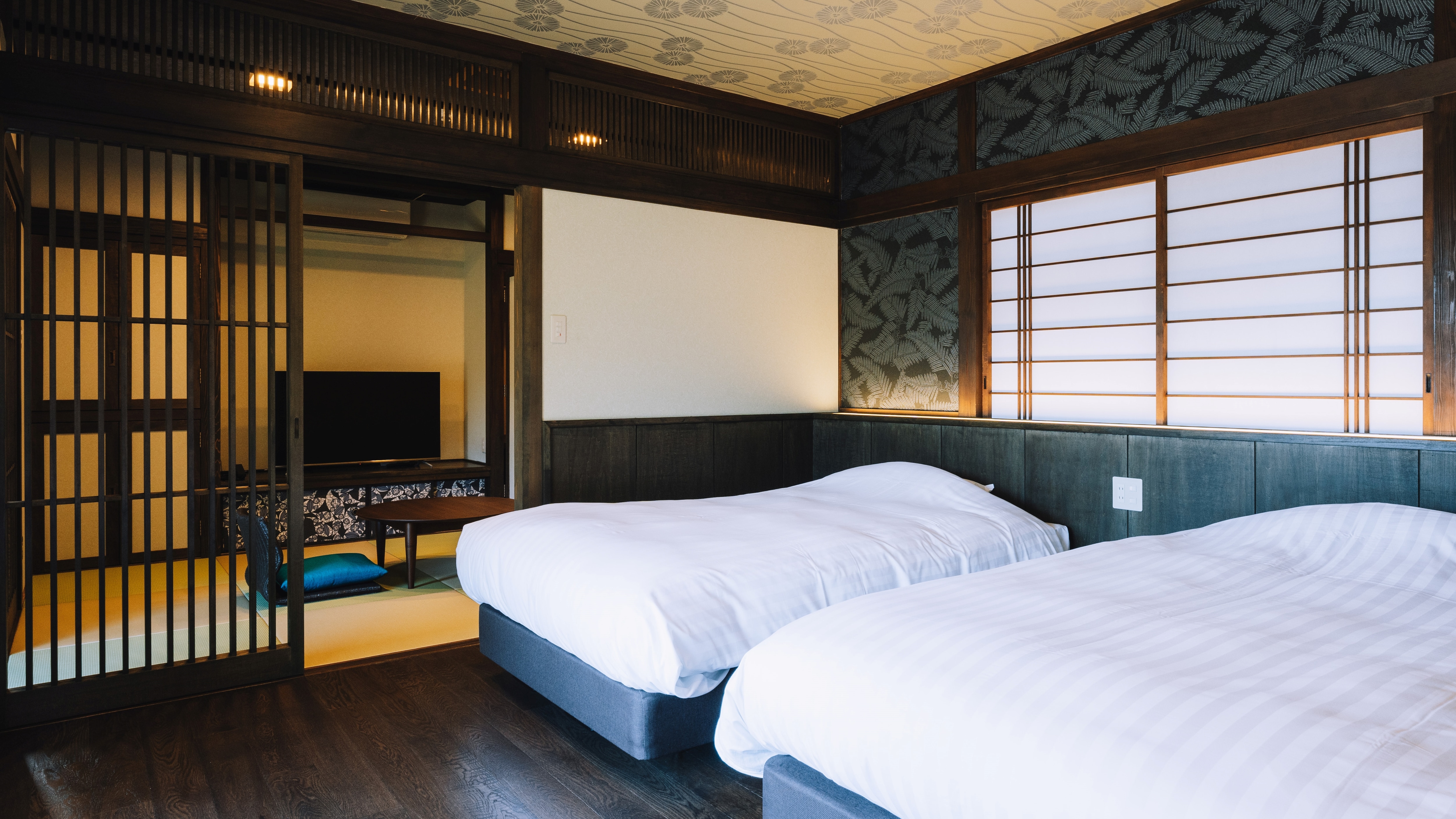 Japanese-Western style room (mountain view)