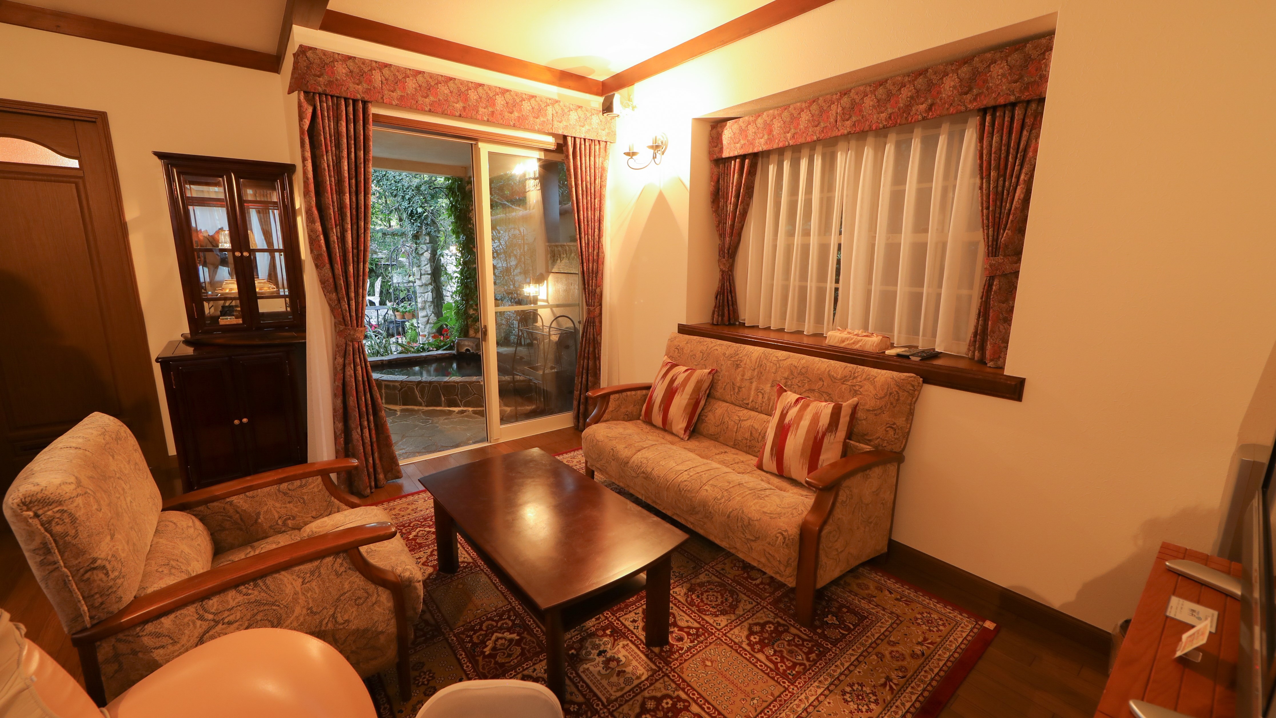 [Annex] Petit Maison - Twin room with private garden