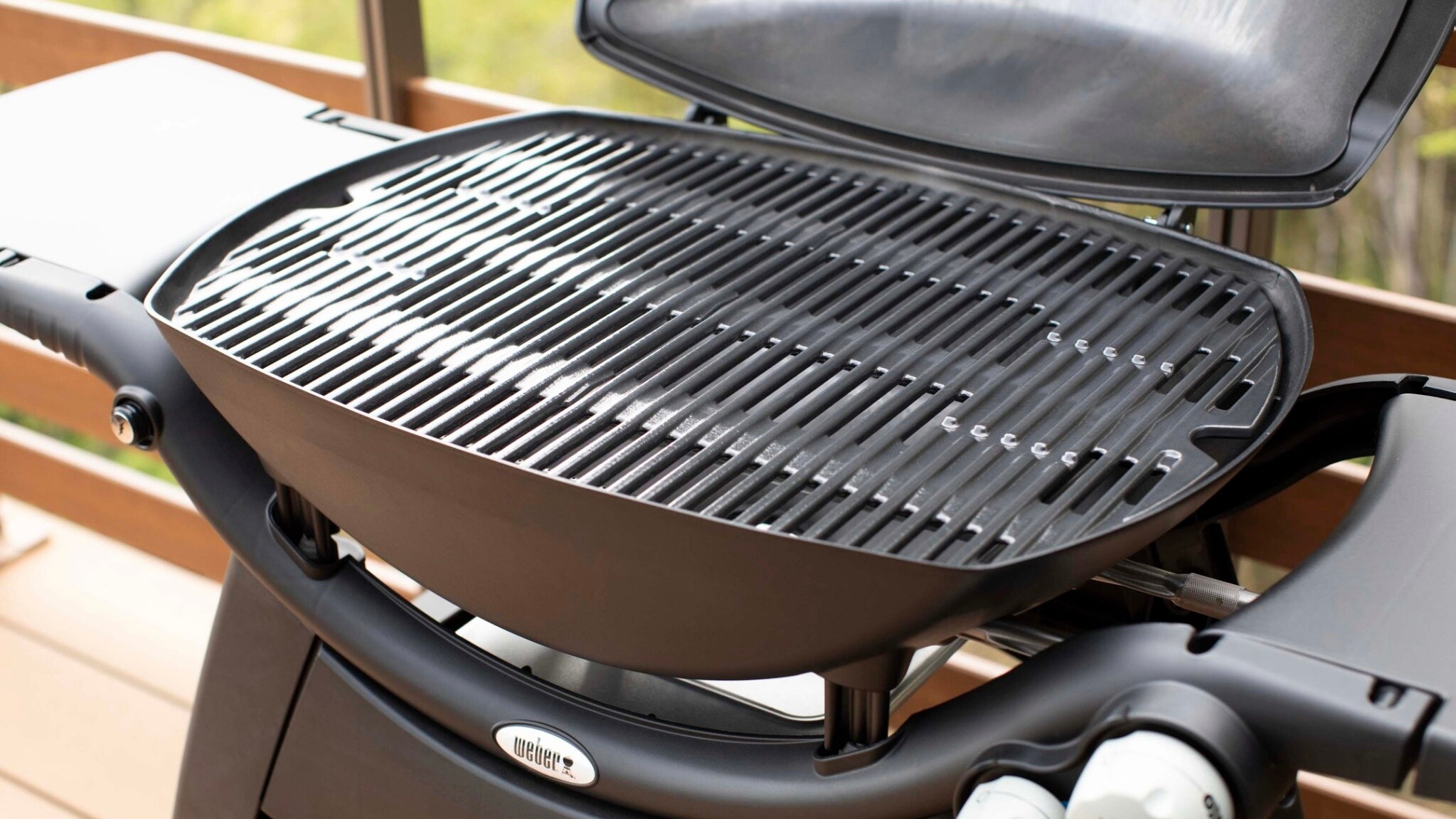 BBQ 그릴. 화력이 자랑의 weber제 본격적 대형 가스 그릴을 준비하고 있습니다.