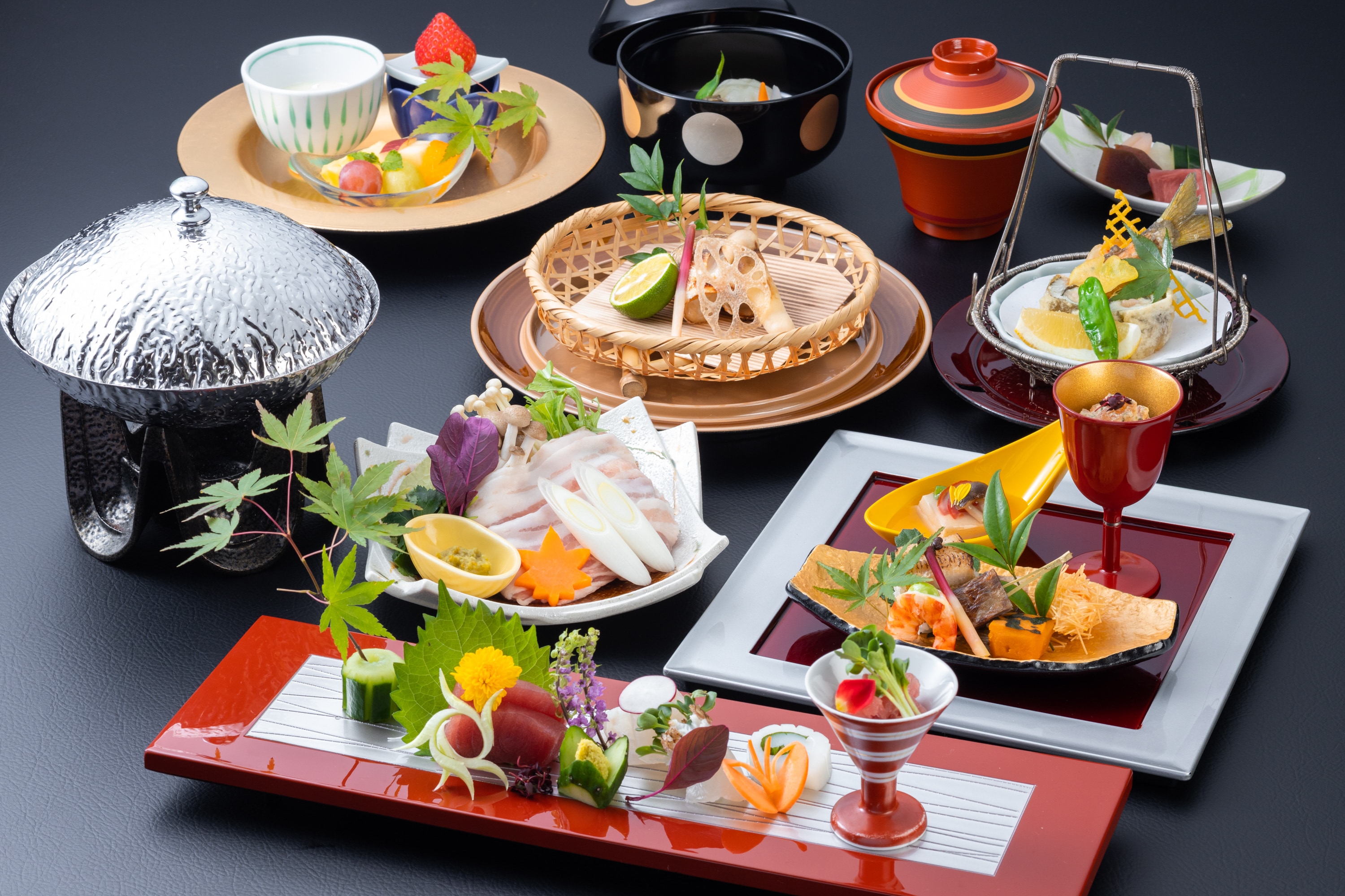 Seasonal kaiseki cuisine