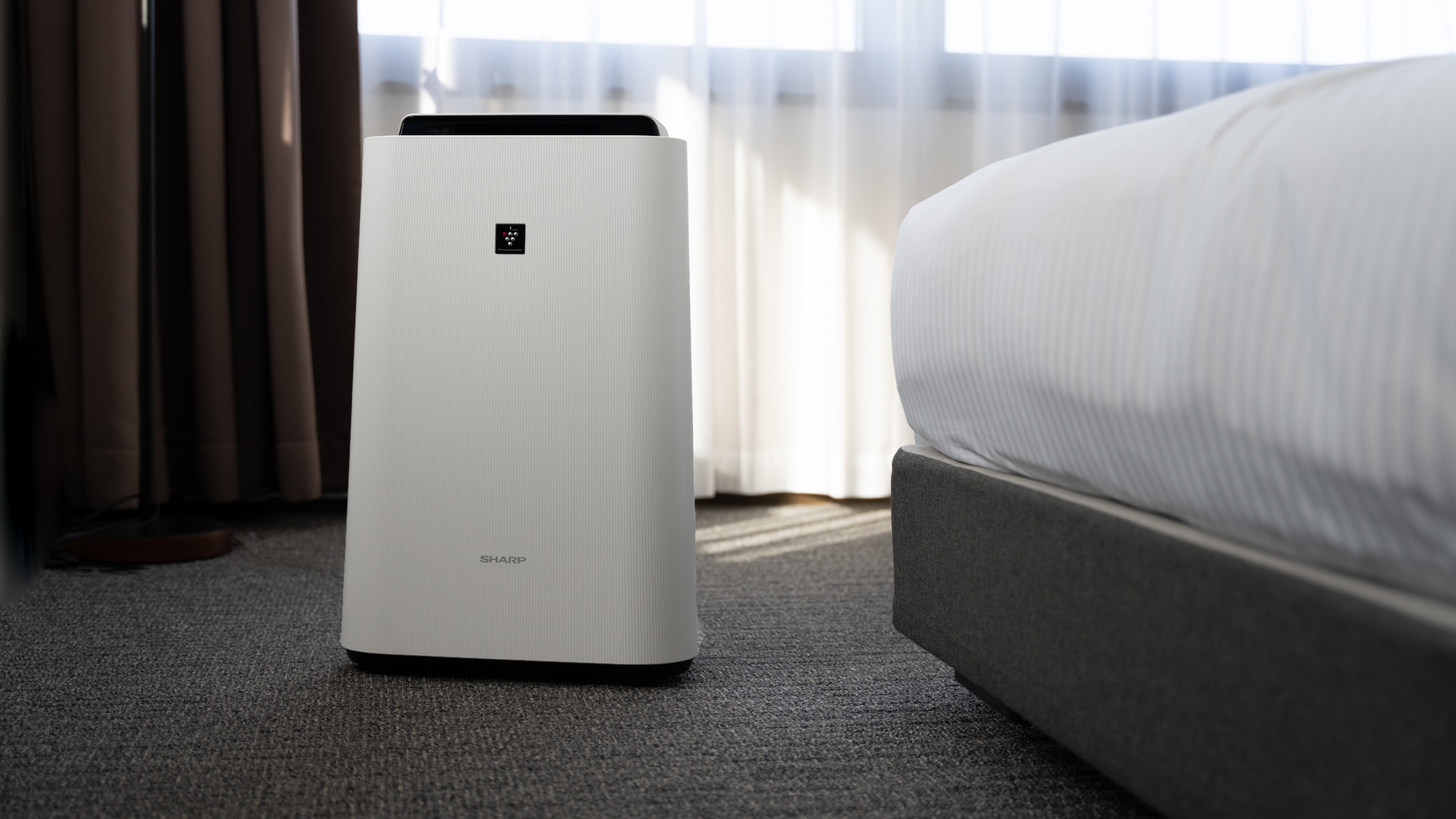 [Guest Rooms] All rooms are equipped with an air purifier with a humidifying function.
