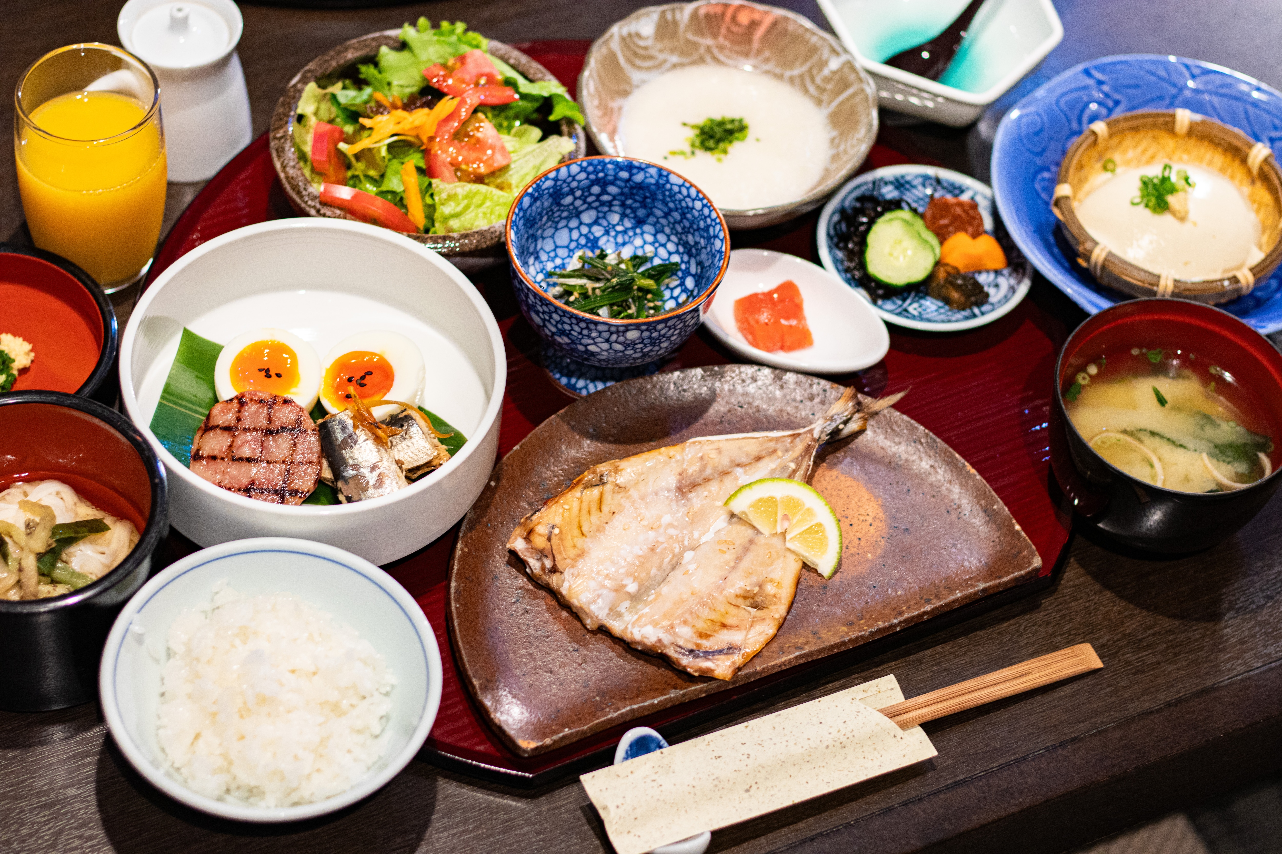早餐：以當地特色菜為主