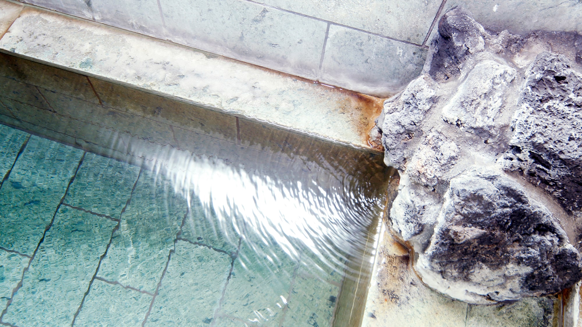 We strive to provide a clean space so that you can enjoy a comfortable bathing experience.