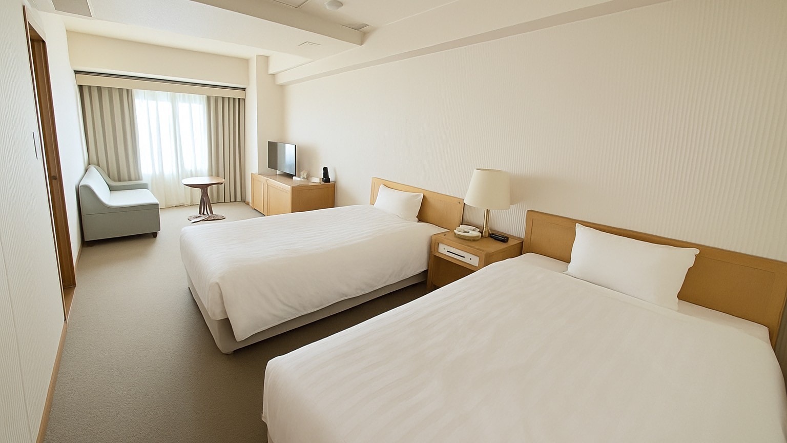 Kamar deluxe twin di lantai atas, 27,0 meter persegi, tempat tidur lebar 120cm