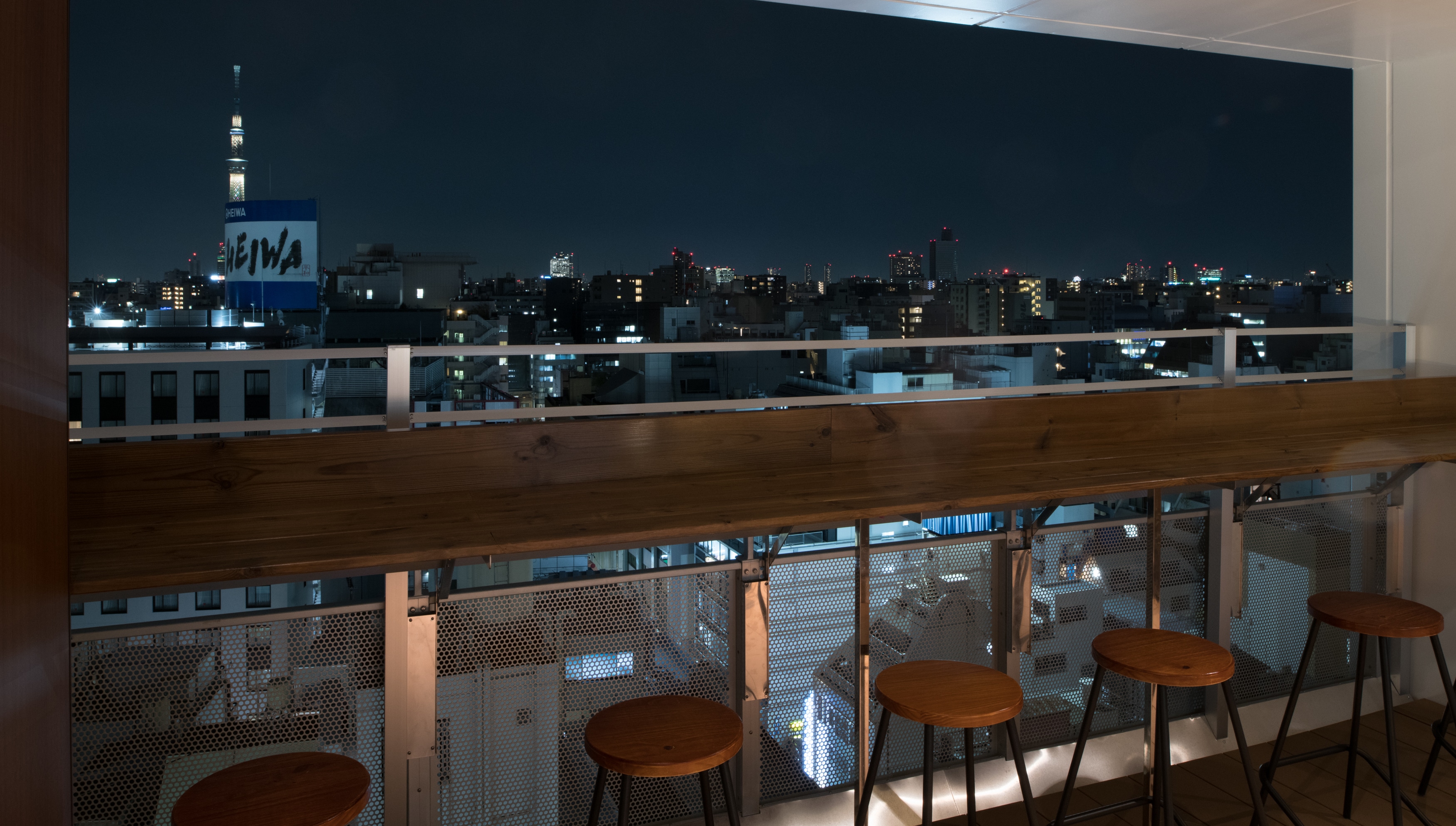 View from the 11th floor roof balcony (night)